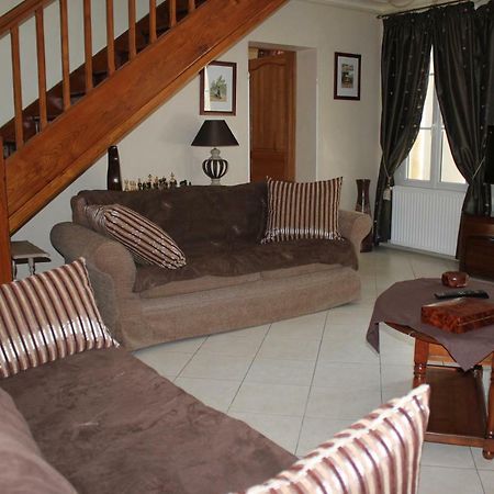 La Demeure De Bayard Villa มองตาเญ ภายนอก รูปภาพ